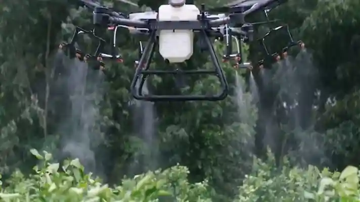 Drone se Urea DAP Spray